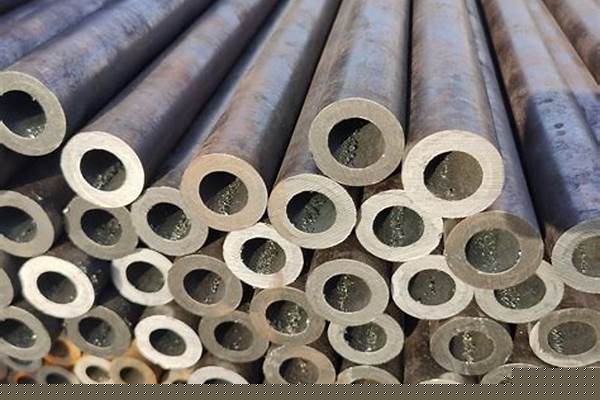 無縫鋼管熱軋和冷拔的區(qū)別_無縫鋼管熱軋和冷拔的區(qū)別在哪